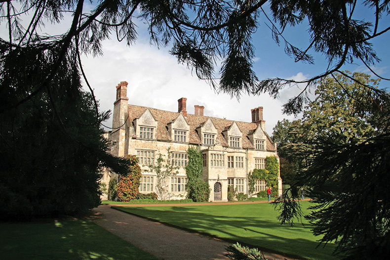 Snowdrops at Anglesey Abbey & Cambridge