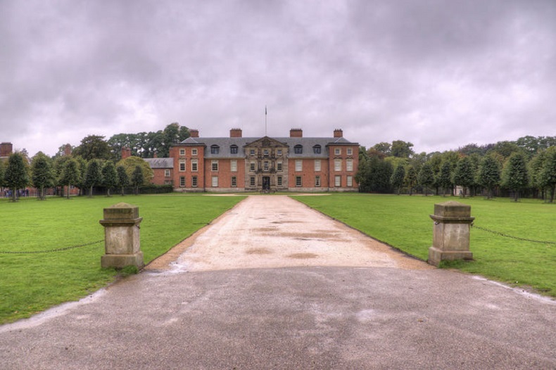 Great Houses and Gardens of Cheshire 