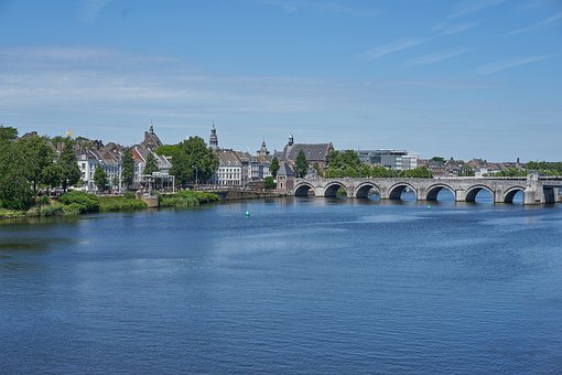 Valkenburg, Maastricht & Medieval Monschau 