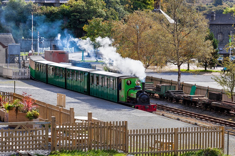 Little Welsh Trains & Picture Postcard Portmeirion 